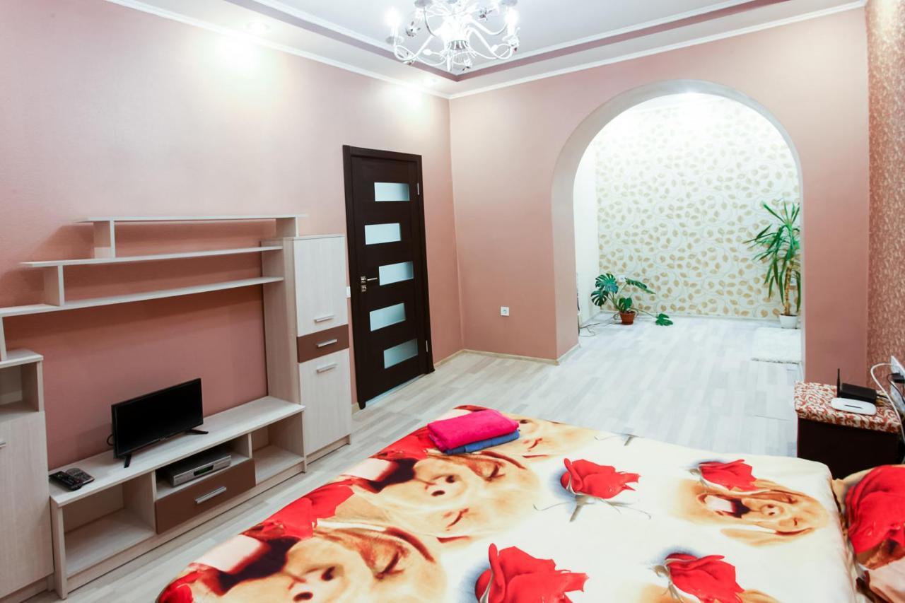 Sweet Home Apartment Kyiv Exterior photo